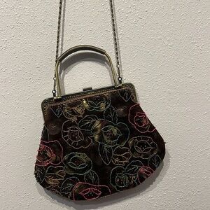Velvet beaded crossbody flower bag.